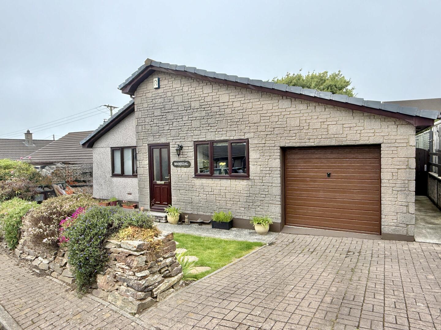 3 bed property in Talgos Close, Redruth